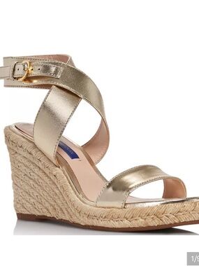 Stuart Weitzman Lexi Metallic Nappa‎ Gold Wedge Heels Size 8.5